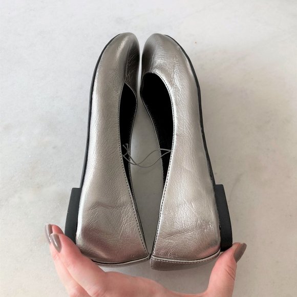 New! NWOT American Eagle Outfitters vegan leather pewter metallic ballet flats - Picture 8 of 9